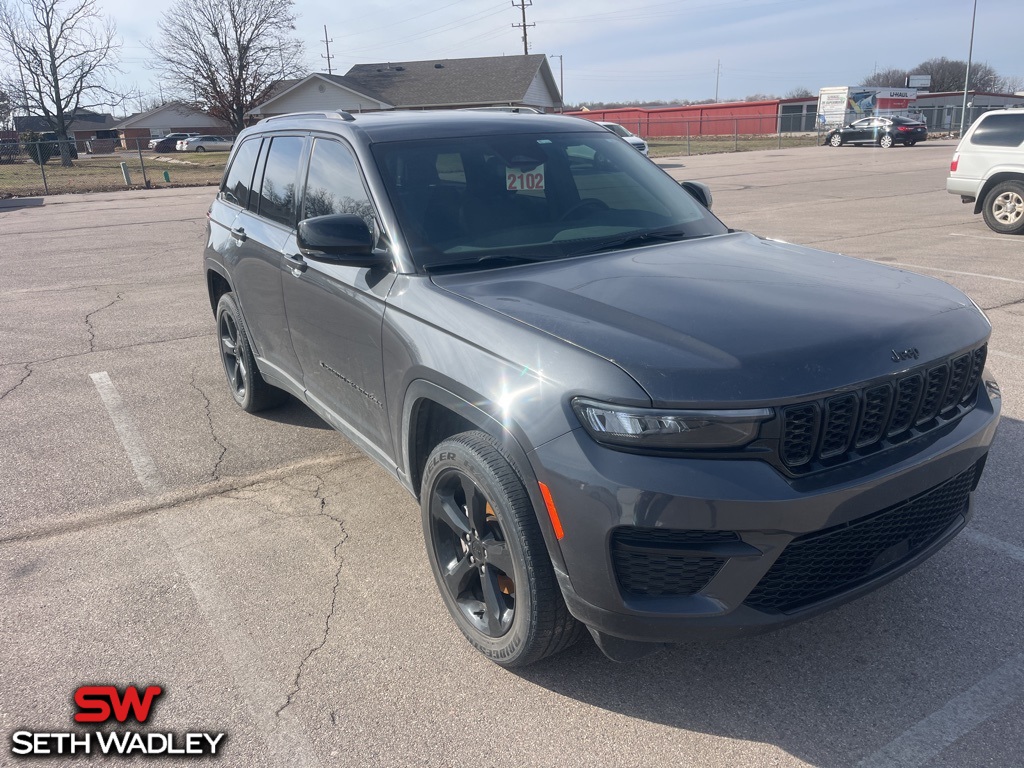 2022 Jeep Grand Cherokee Altitude