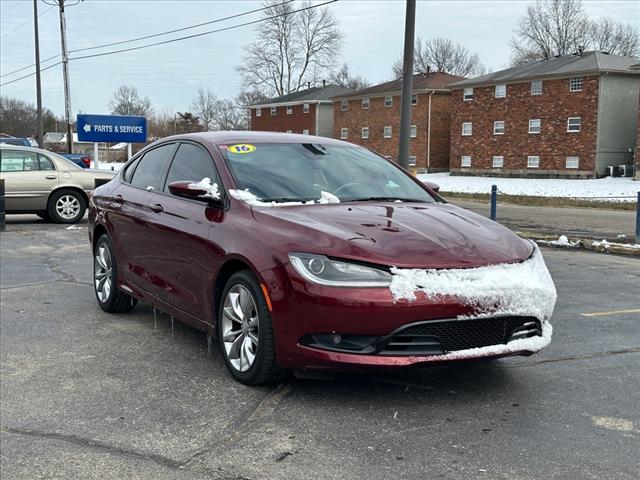 2016 Chrysler 200 S