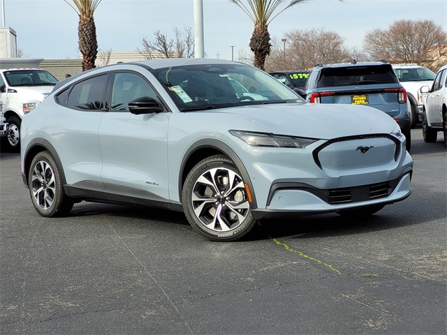 2024 Ford Mustang Mach-E Select