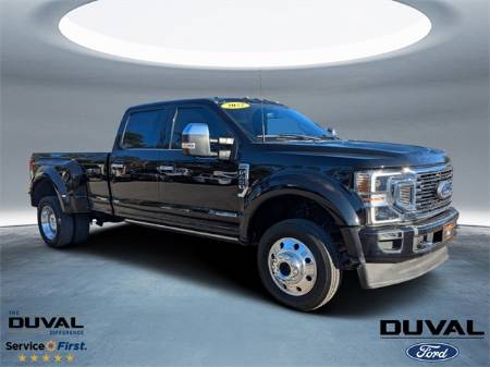 2022 Ford F-450SD Platinum