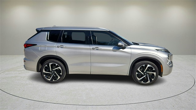 Used 2022 Mitsubishi Outlander SEL Special Edition with VIN JA4J4VA82NZ071191 for sale in Irving, TX