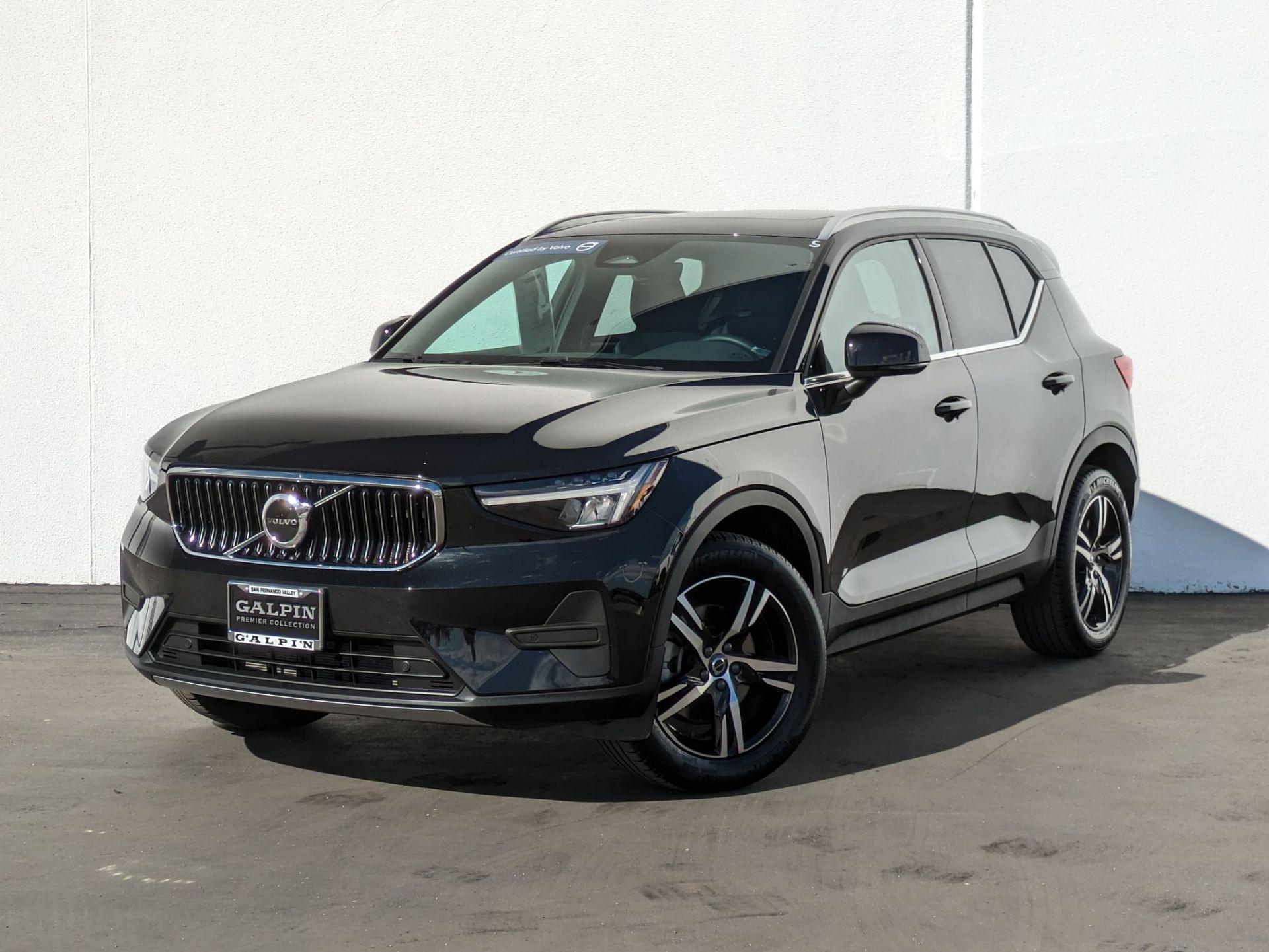 Used 2025 Volvo XC40 B5 Core Bright Theme