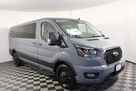 2024 Ford Transit Passenger Wagon XLT