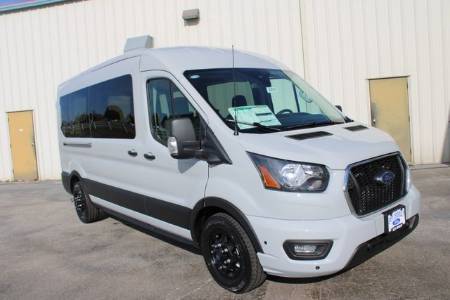 2024 Ford Transit Passenger Wagon XLT