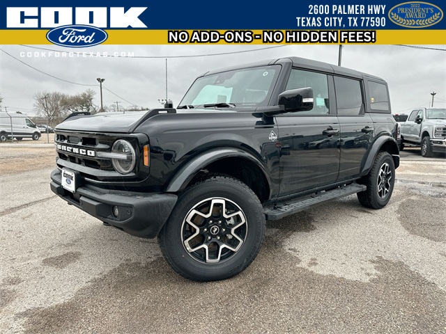 2024 Ford Bronco Outer Banks