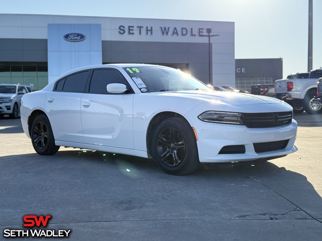 2019 Dodge Charger V6