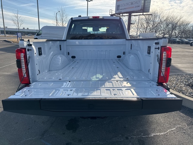 2025 Ford F-250 photo 15
