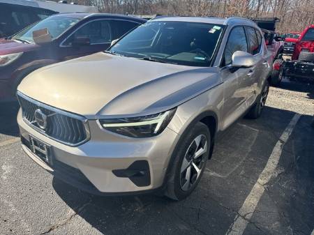 2023 Volvo XC40 Ultimate