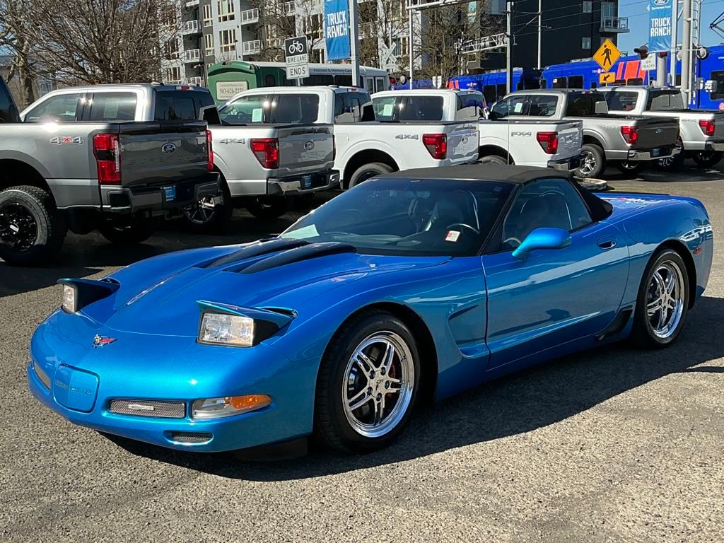 2000 Chevrolet Corvette Base