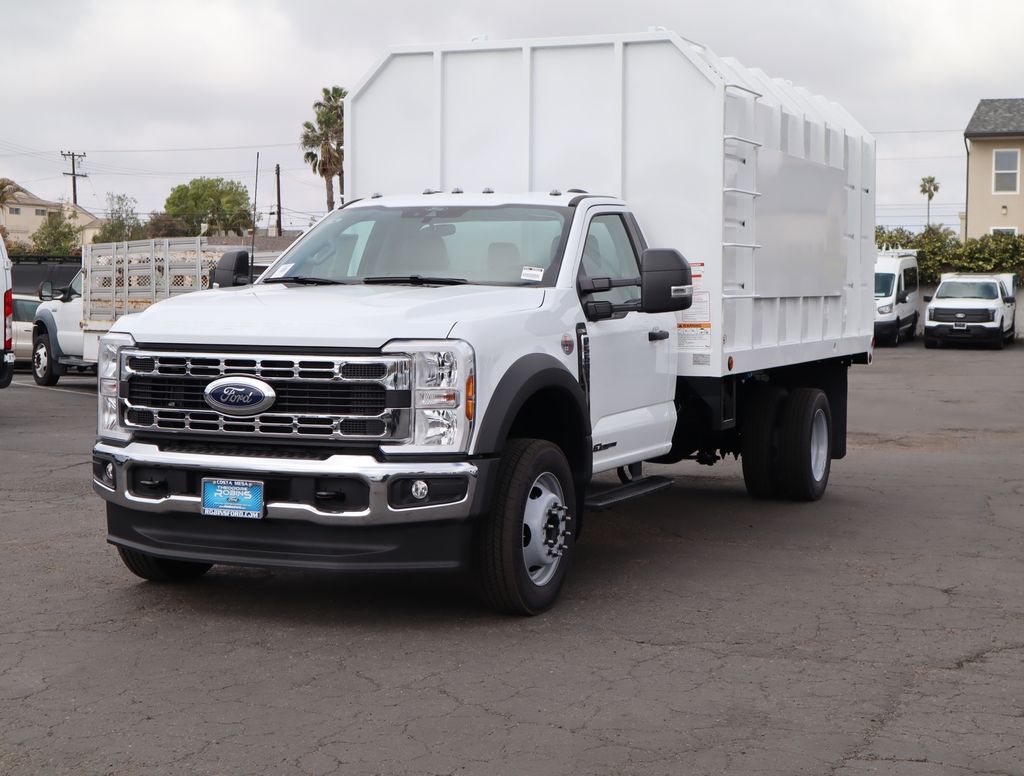 2025 Ford F-550SD XL