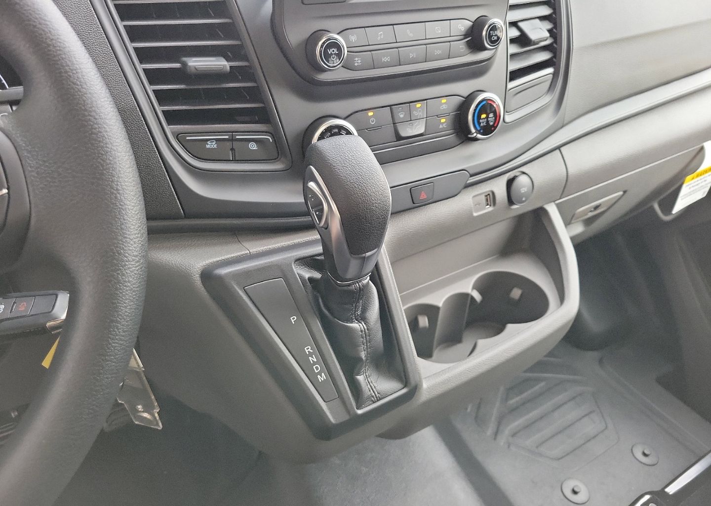 2025 Ford Transit Van Base - Photo 7