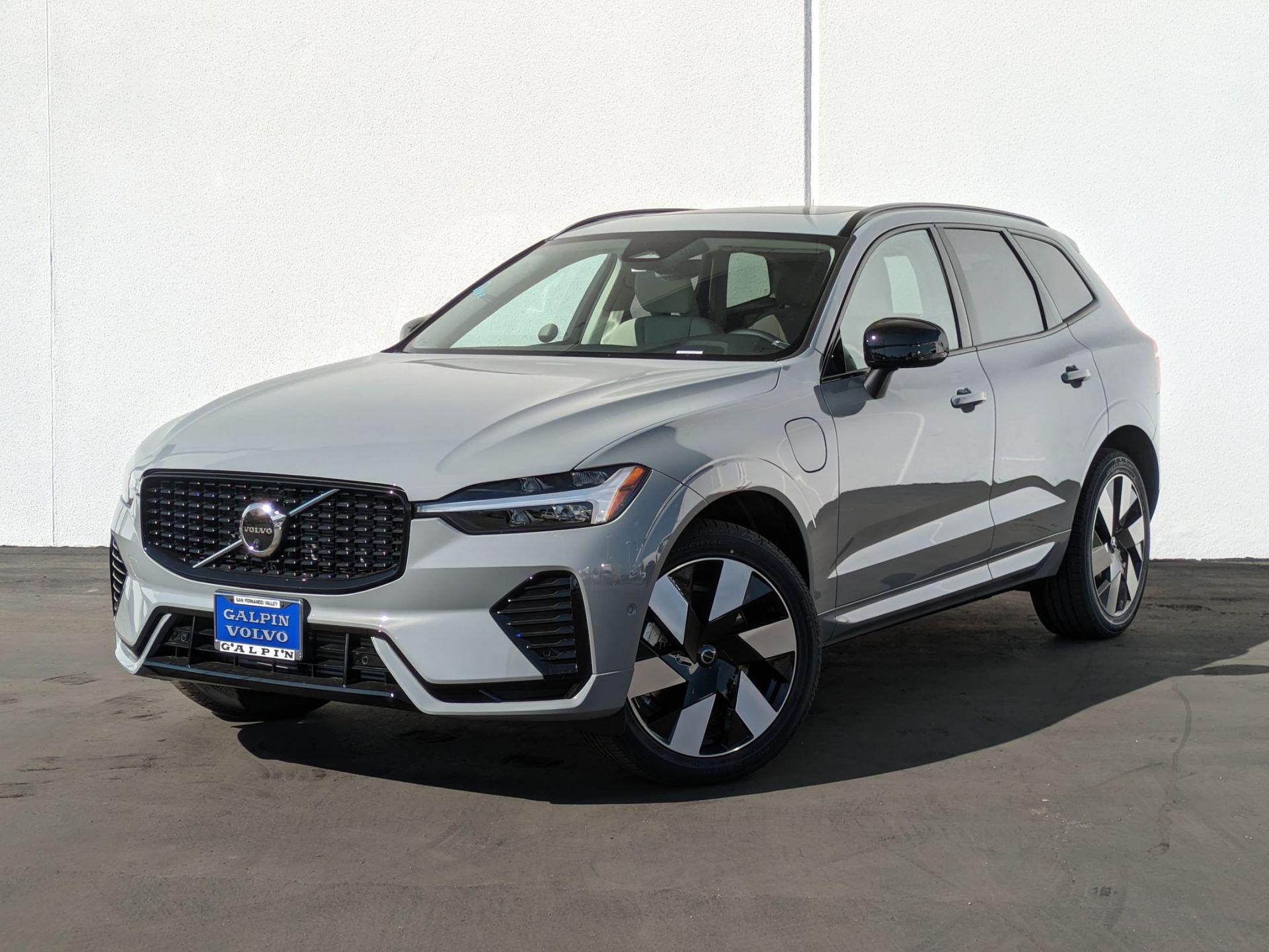 New 2025 Volvo XC60 Plug-In Hybrid T8 Plus