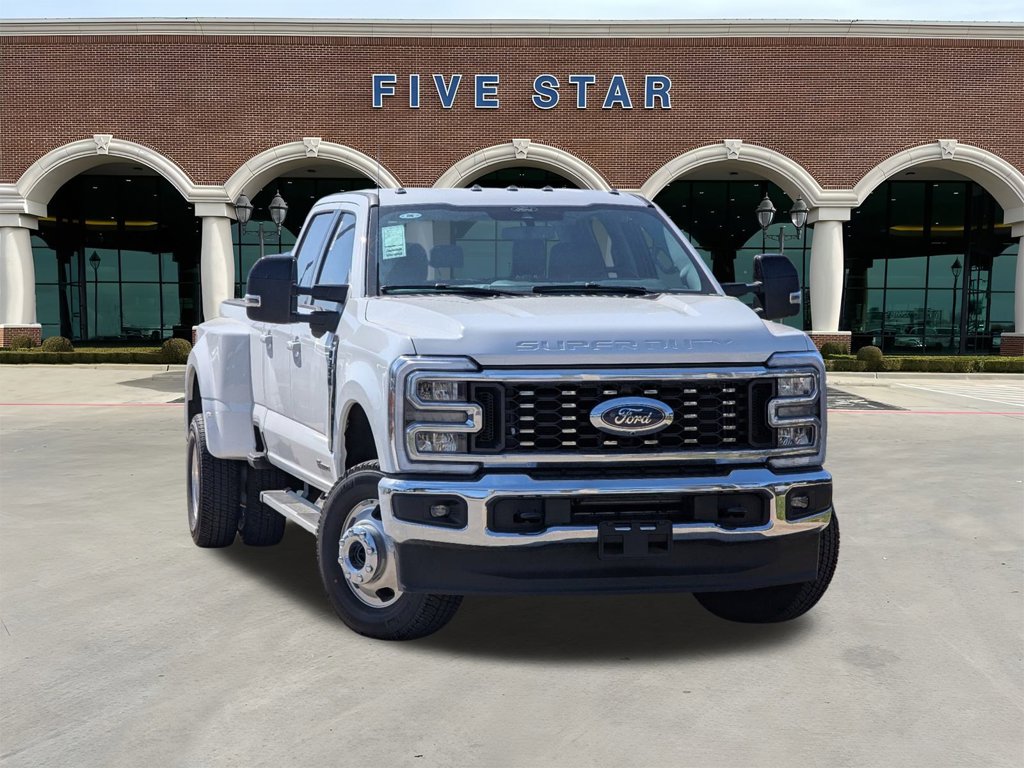 2025 Ford Super Duty F-350 DRW LARIAT