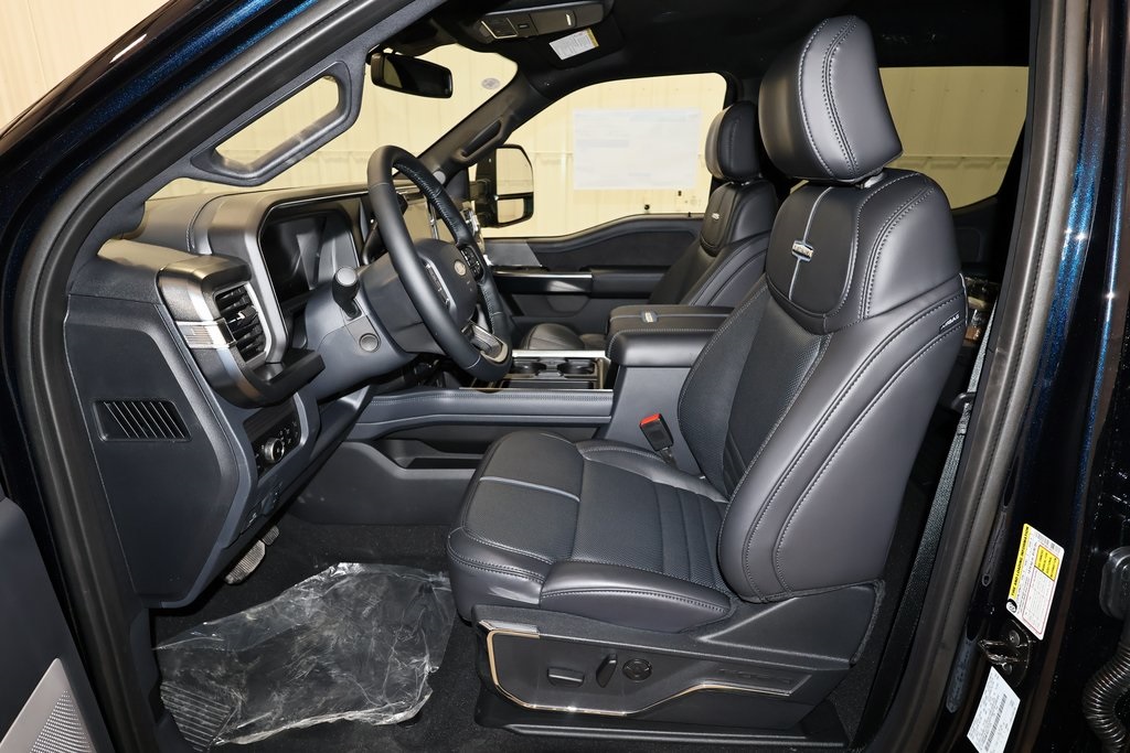 2025 Ford F-350 photo 6