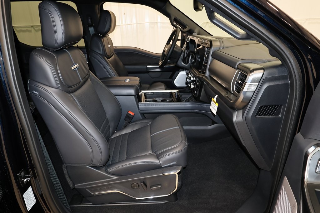 2025 Ford F-350 photo 11