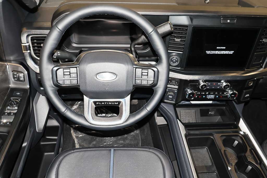 2025 Ford F-350 photo 12