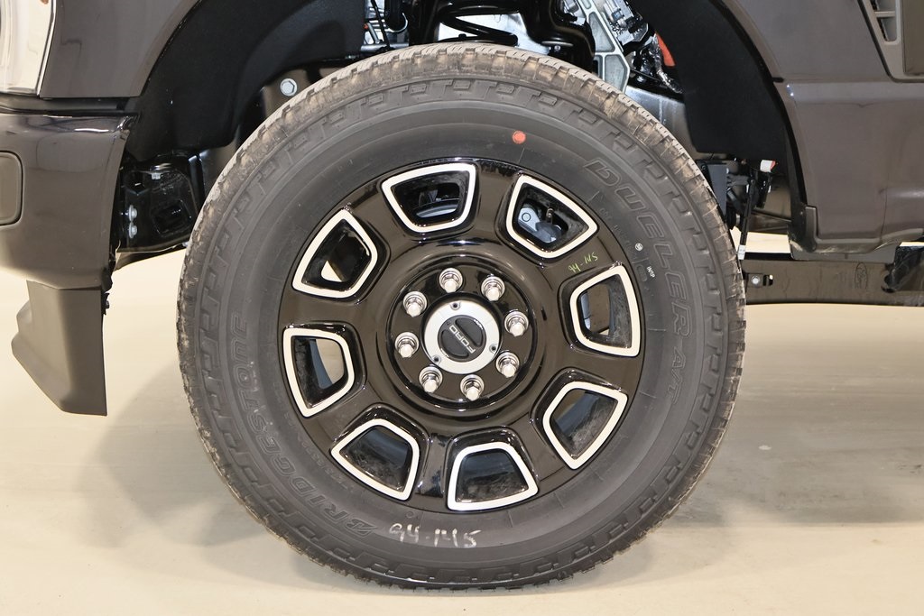 2025 Ford F-350 photo 25
