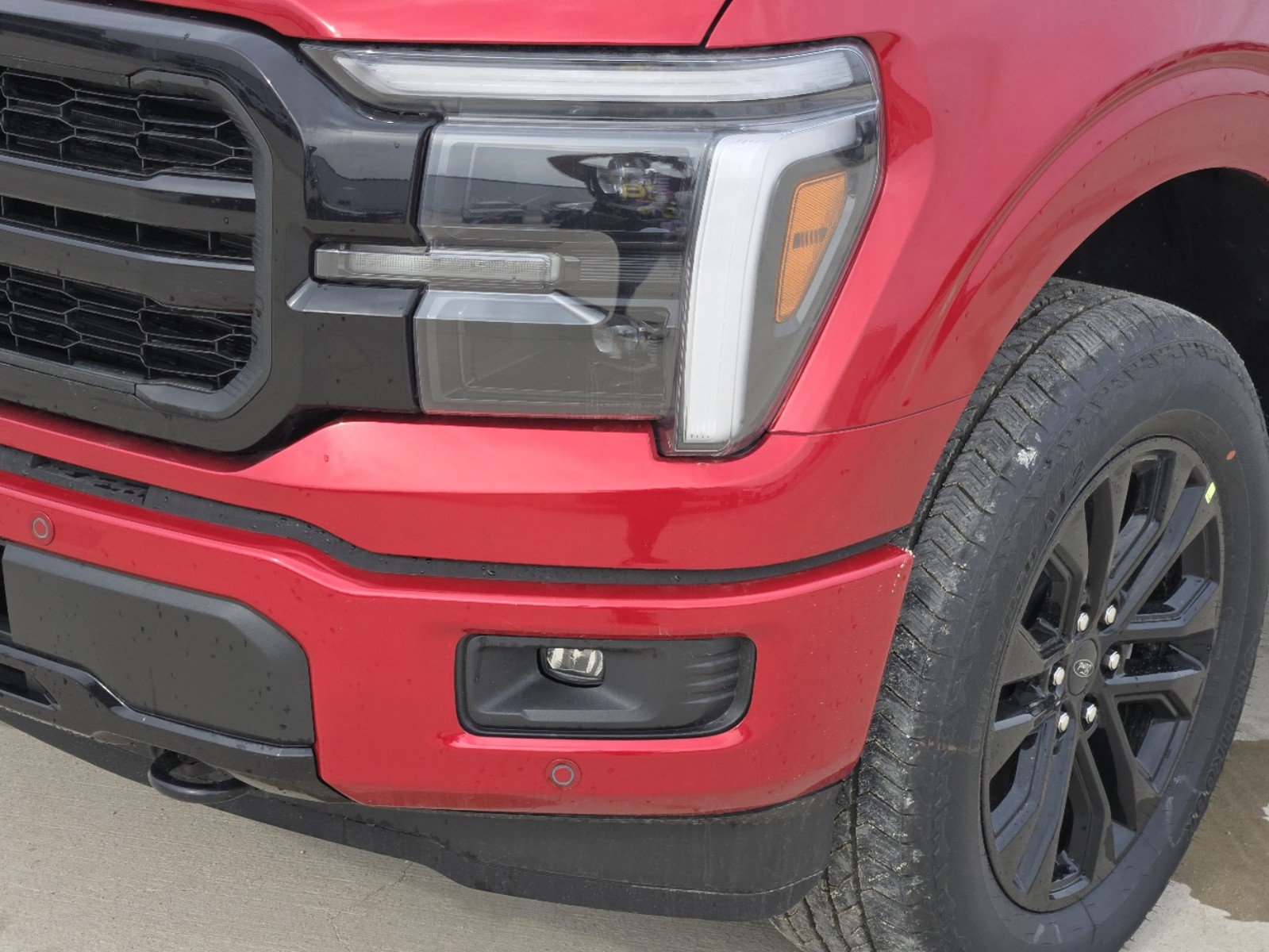 2025 Ford F-150 Lariat photo 5