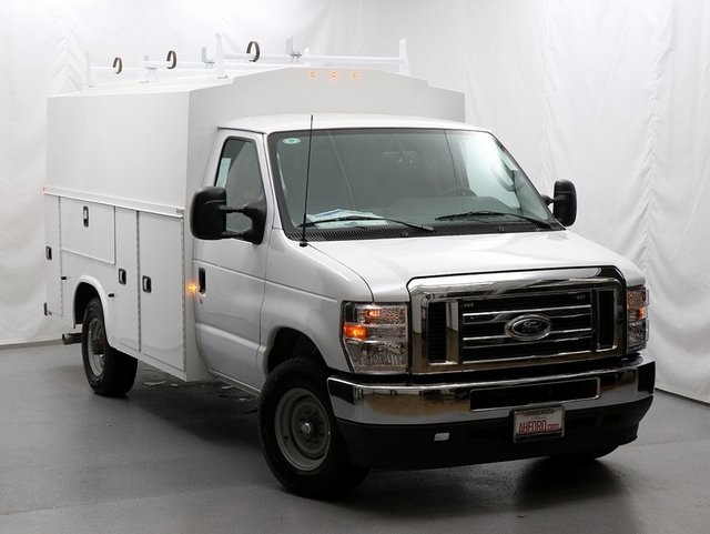 2025 Ford E-350SD Knapheide KUV