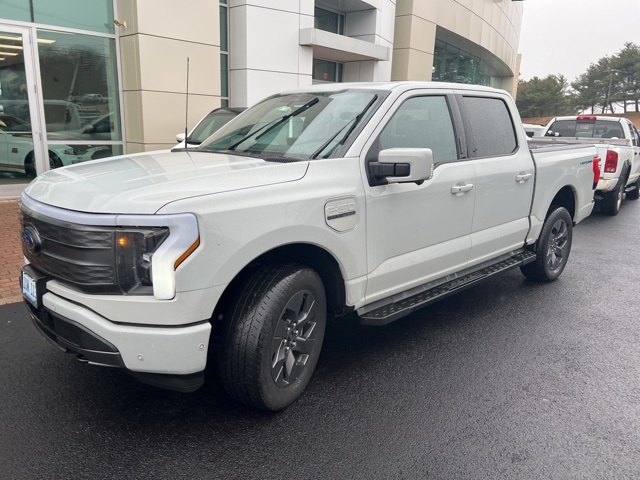 2023 Ford F-150 Lightning LARIAT