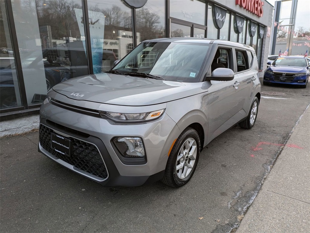 2022 Kia Soul LX