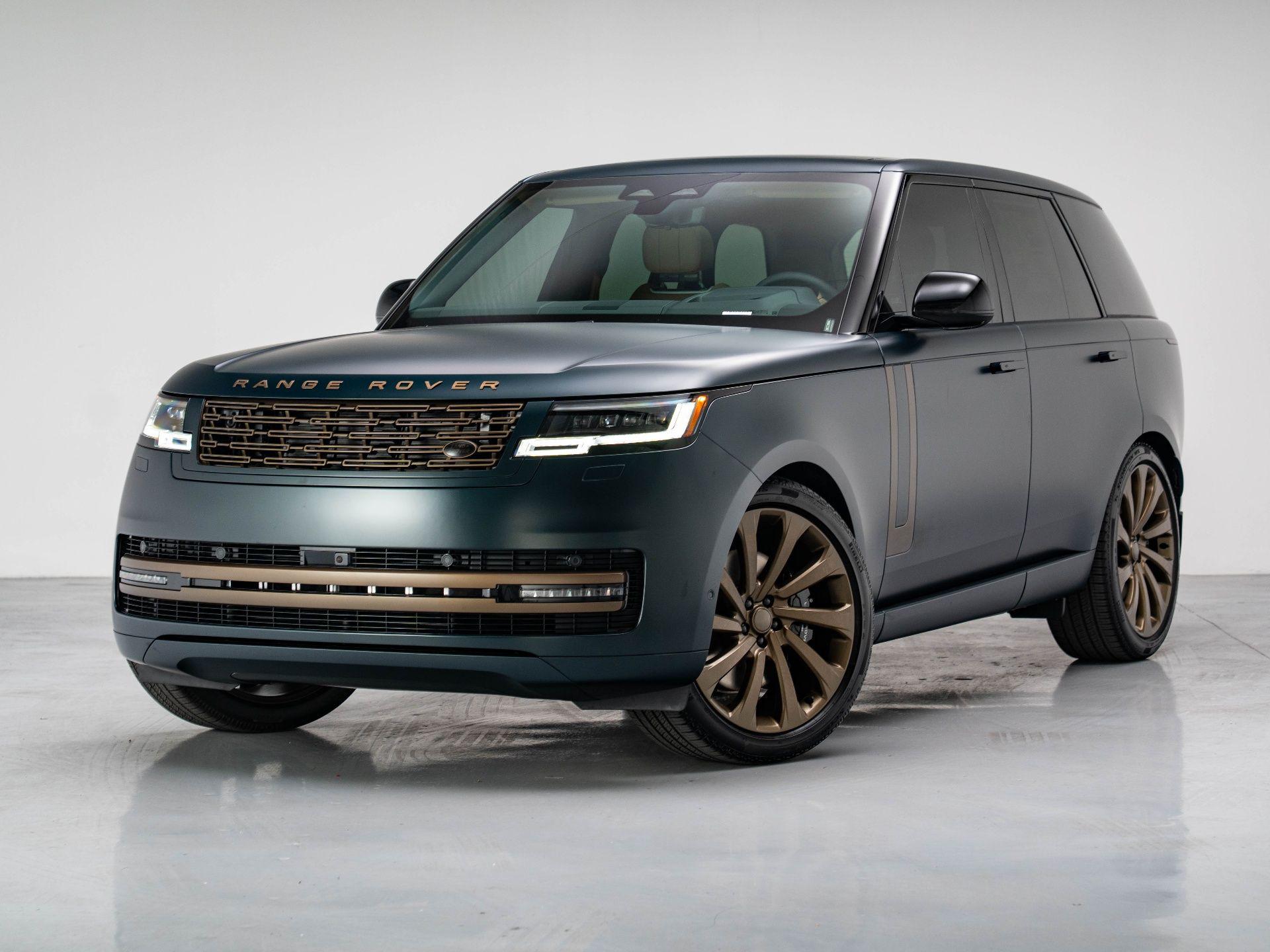 New 2025 Land Rover Range Rover P530 SE