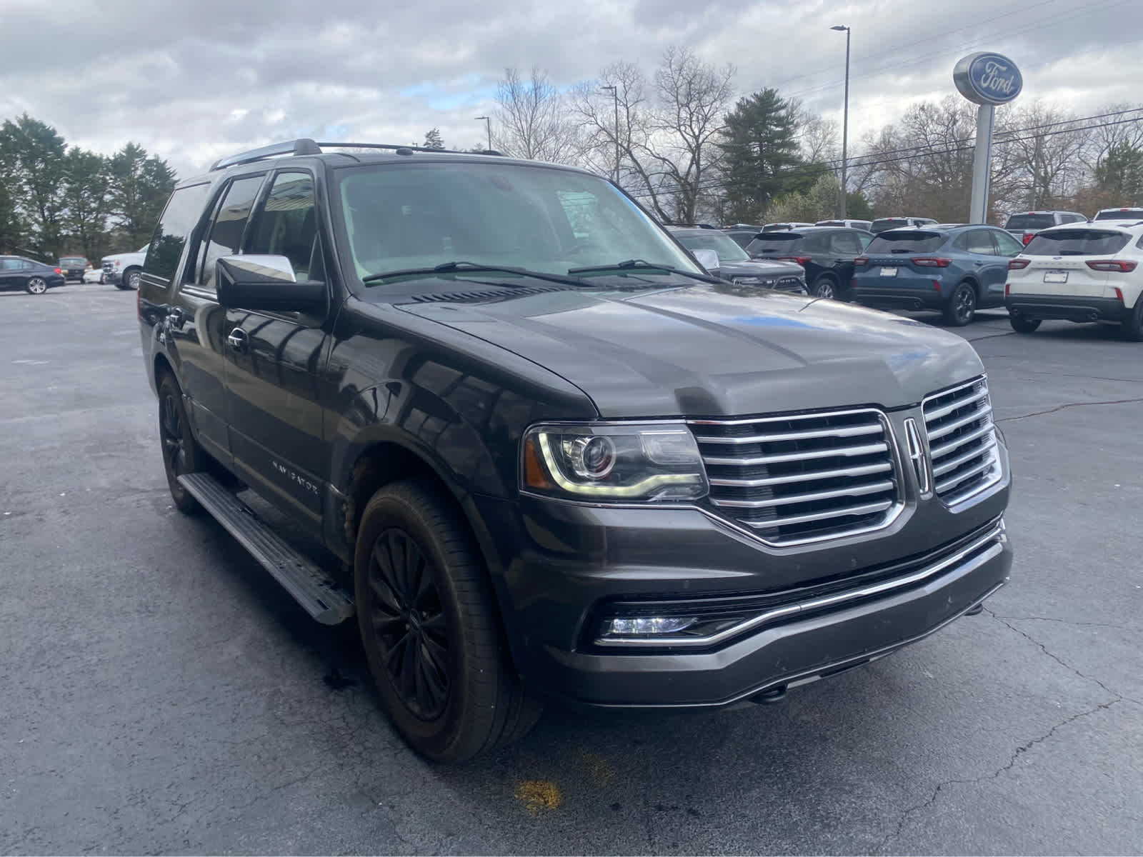 2017 Lincoln Navigator Select