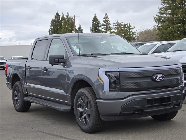 2024 Ford F-150 Lightning XLT