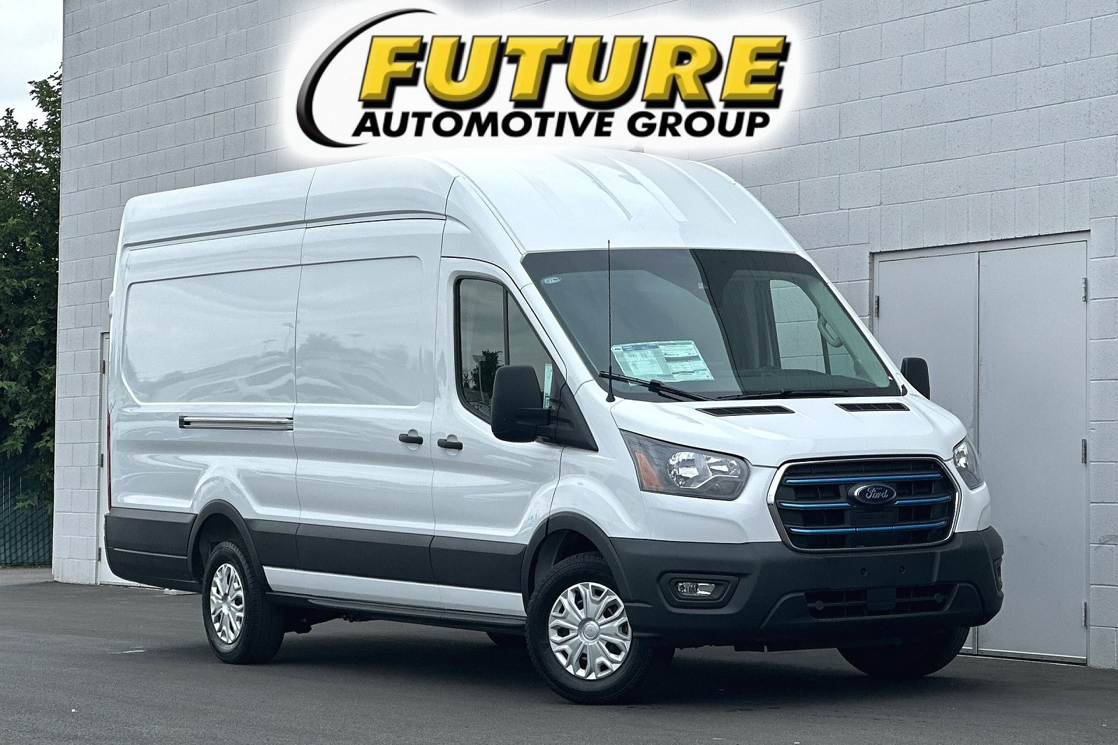 2023 Ford E-Transit Cargo Van Base's photo