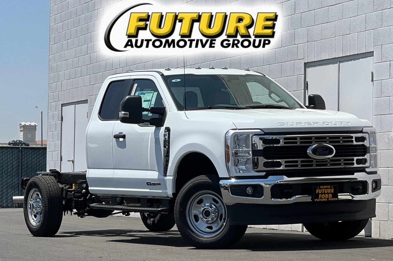2024 Ford F-350 Super Duty Chassis Cab XL's photo