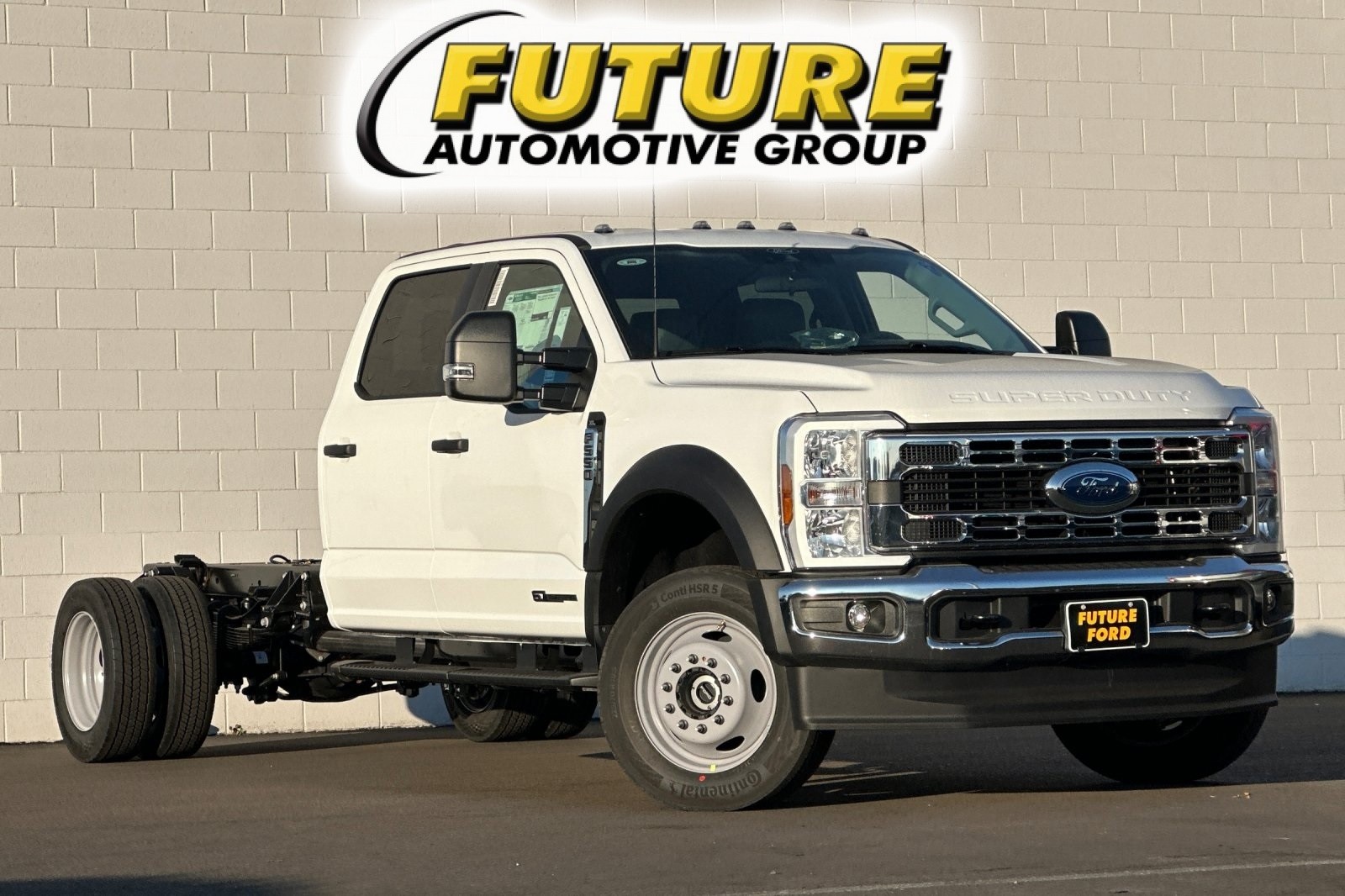 2025 Ford F-550 Super Duty Chassis Cab XL's photo