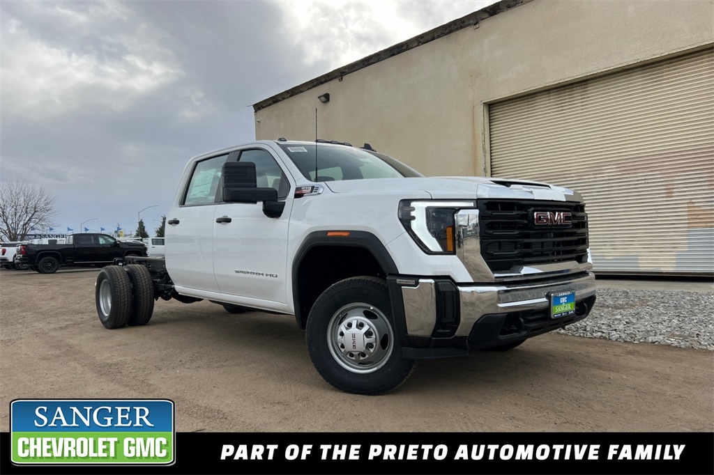 2025 GMC Sierra 3500HD PRO