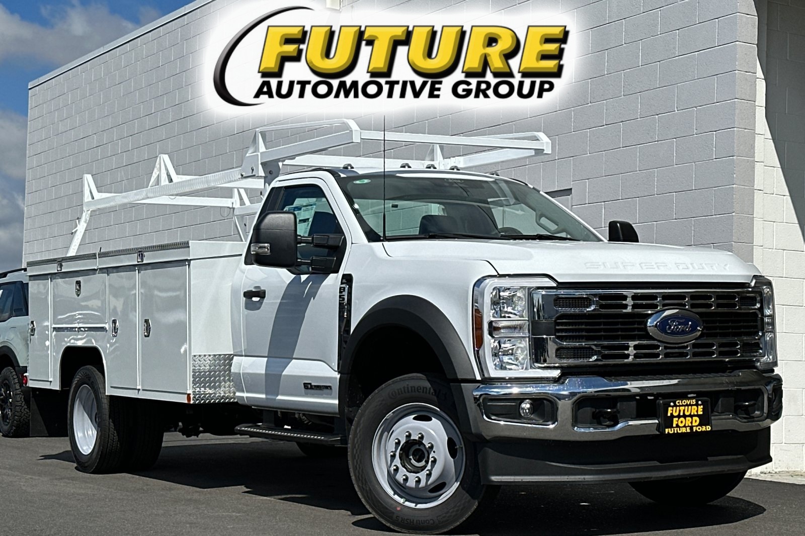 2024 Ford F-550SD XL