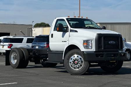 2024 Ford F-750SD Base