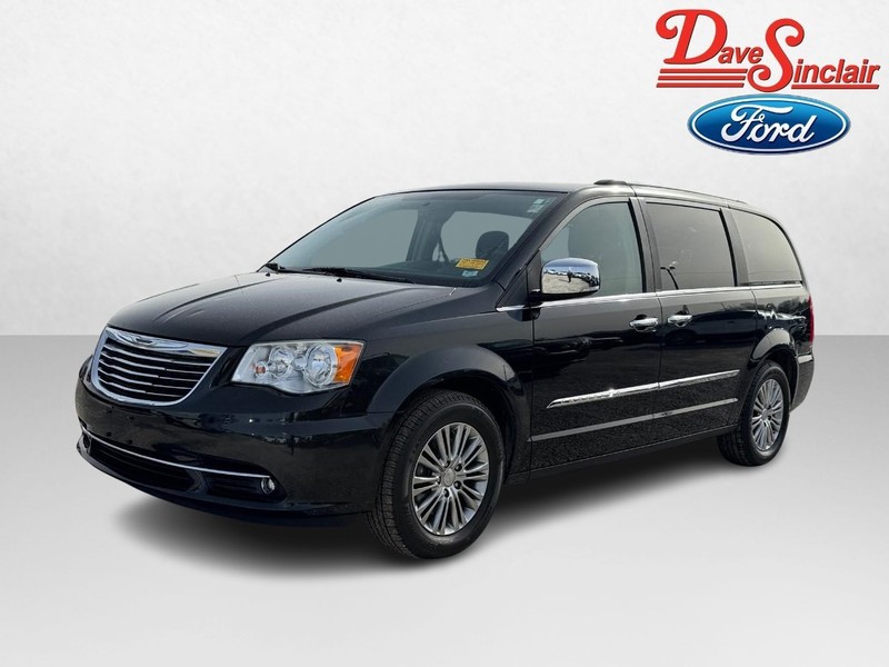 2014 Chrysler Town & Country Touring-L