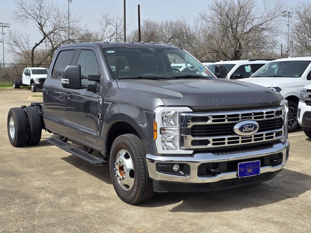 New 2024 Ford Super Duty F-350 DRW XL