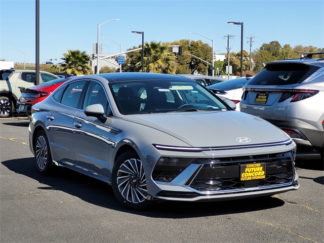 2025 Hyundai Sonata Hybrid Limited