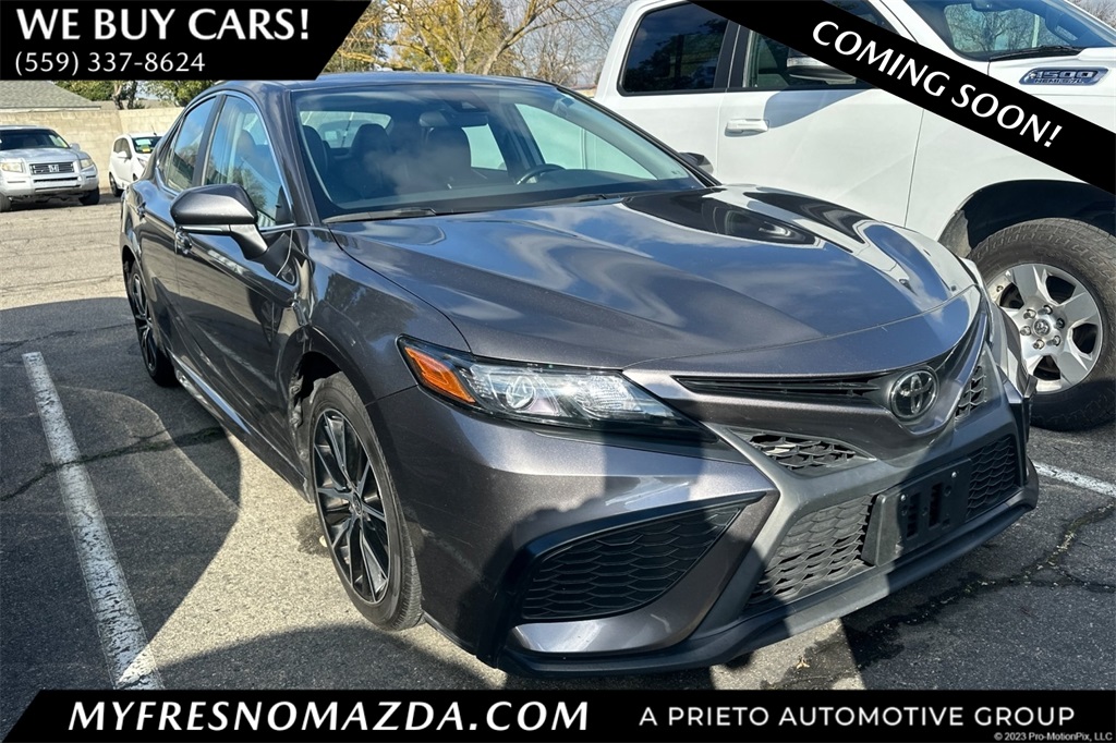 2022 Toyota Camry SE