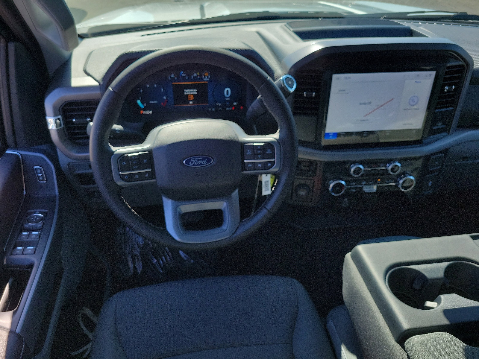 2025 Ford F-150 XLT photo 4