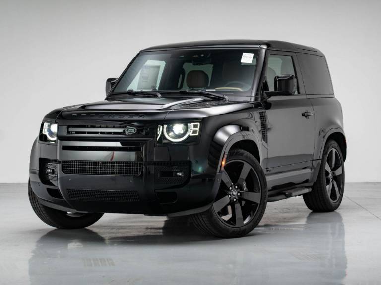 2025 Land Rover Defender 90 V8