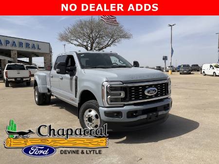 2025 Ford Super Duty F-350 DRW Platinum