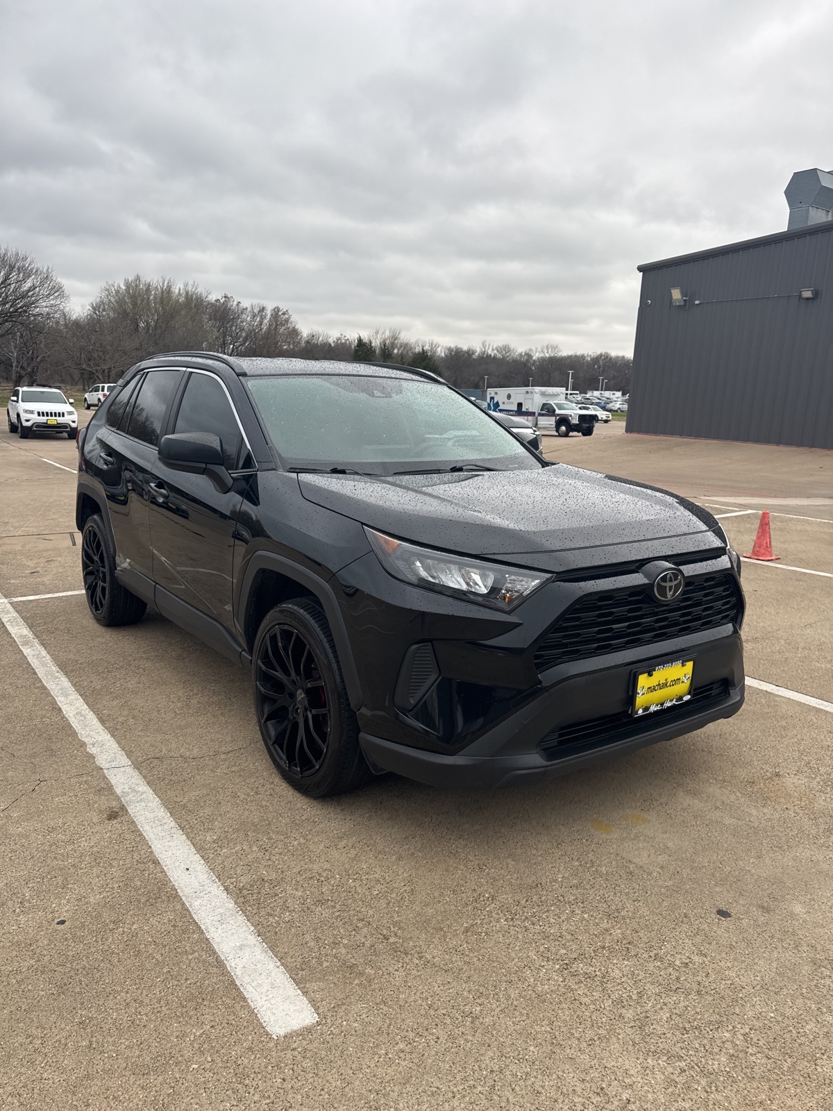 2019 Toyota RAV4 LE