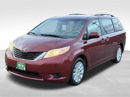 2014 Toyota Sienna LE