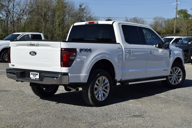 2025 Ford F-150 Lariat photo 3