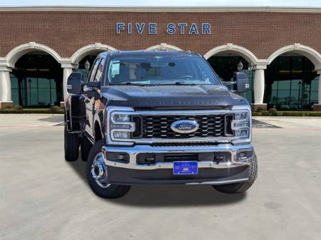 2025 Ford Super Duty F-350 DRW LARIAT