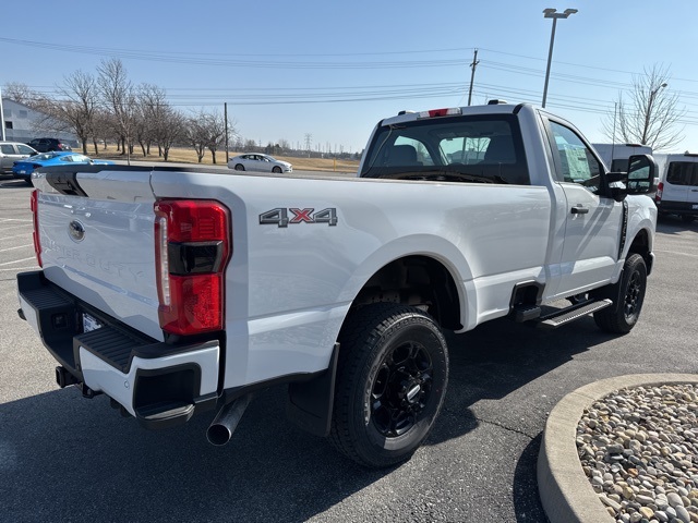 2025 Ford F-250 photo 3