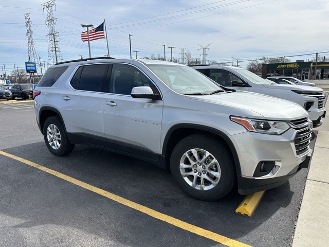 2021 Chevrolet Traverse LT Leather