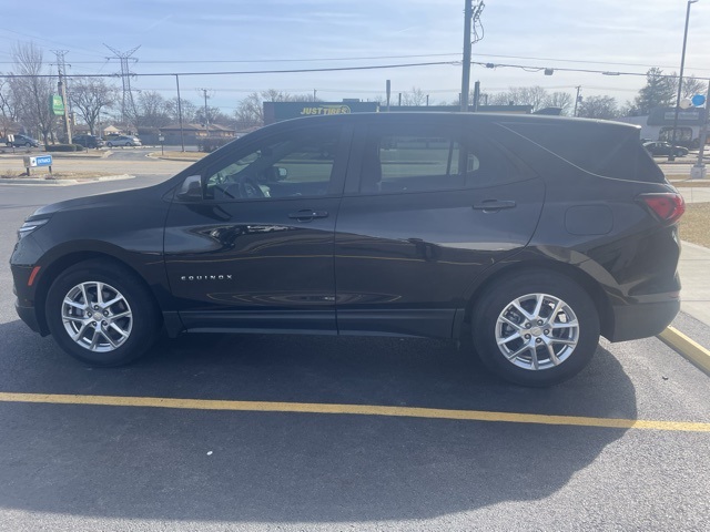 2022 Chevrolet Equinox LS