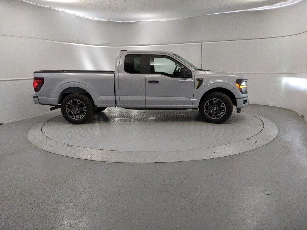 2025 Ford F-150 STX photo 2