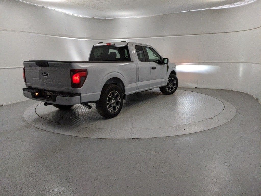 2025 Ford F-150 STX photo 3